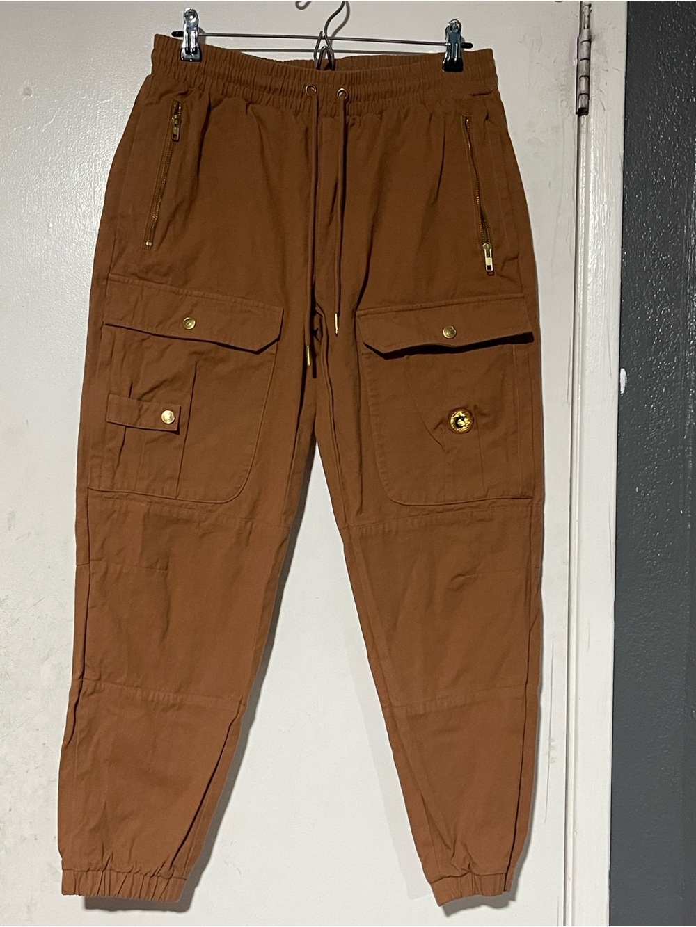 Men's Brown Cargo Jogger Pants with Utility Pockets